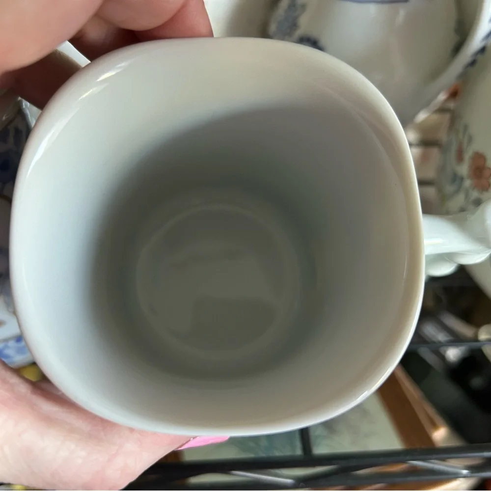 Vintage Hand painted Mugs - Picture 6 of 7